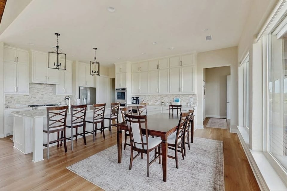 House, Multiple Beds (Sunset Hideaway) | 4 bedrooms, individually decorated, individually furnished, bed sheets