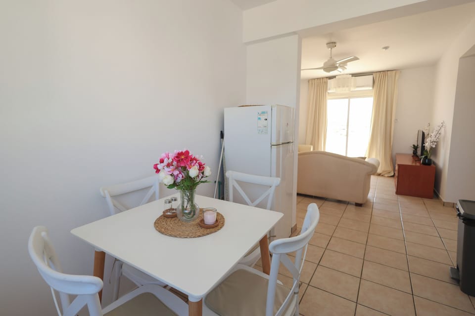 Apartment, Balcony | Dining