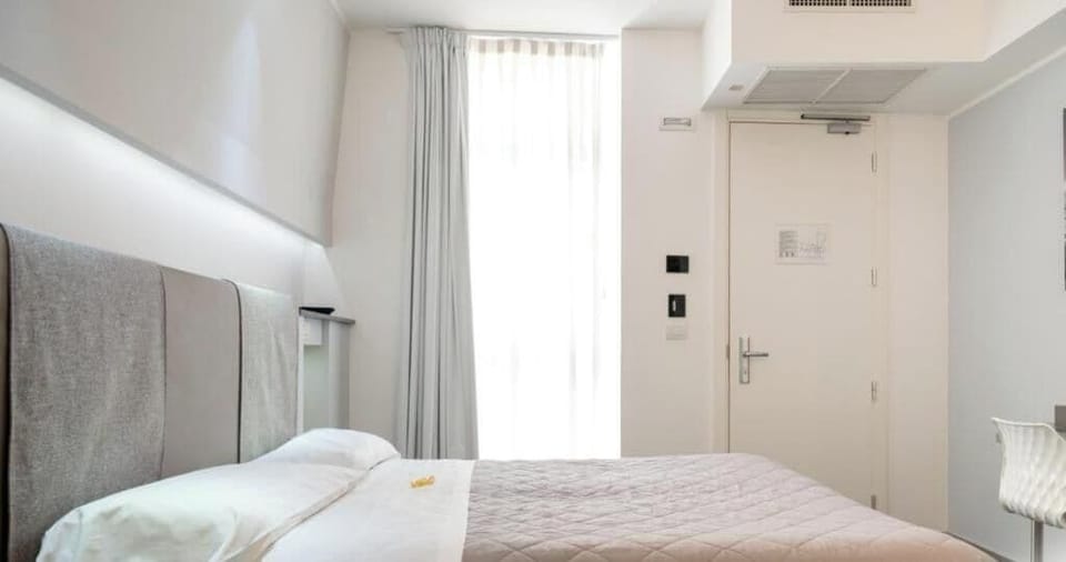 Double Room | Free WiFi, bed sheets