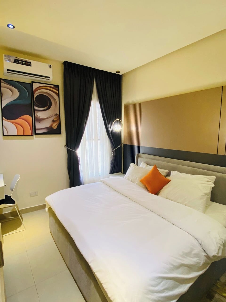 Deluxe Room, Balcony, City View | Desk, laptop workspace, blackout drapes, soundproofing