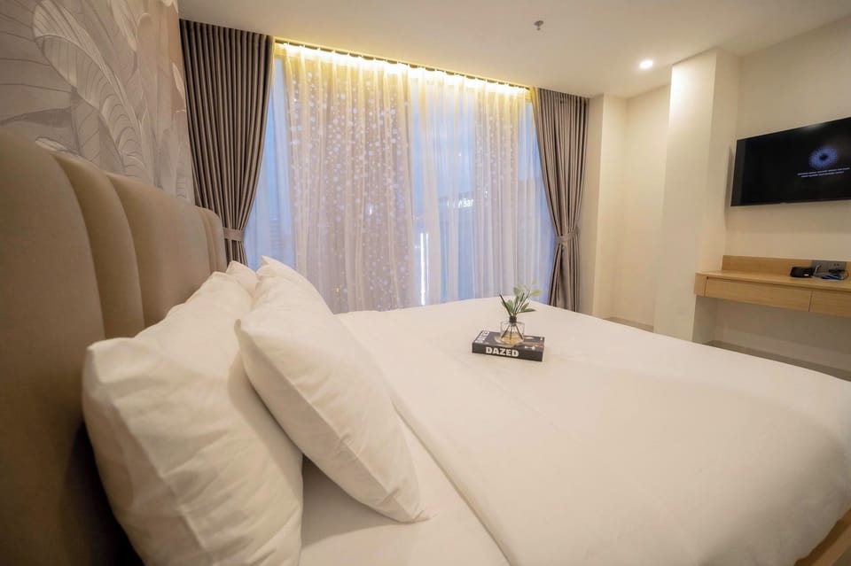 WiFi (free), bed sheets