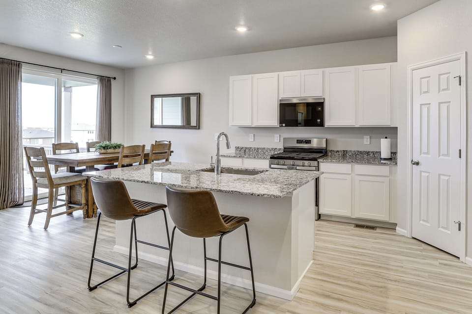 House (3 Bedrooms) | Interior