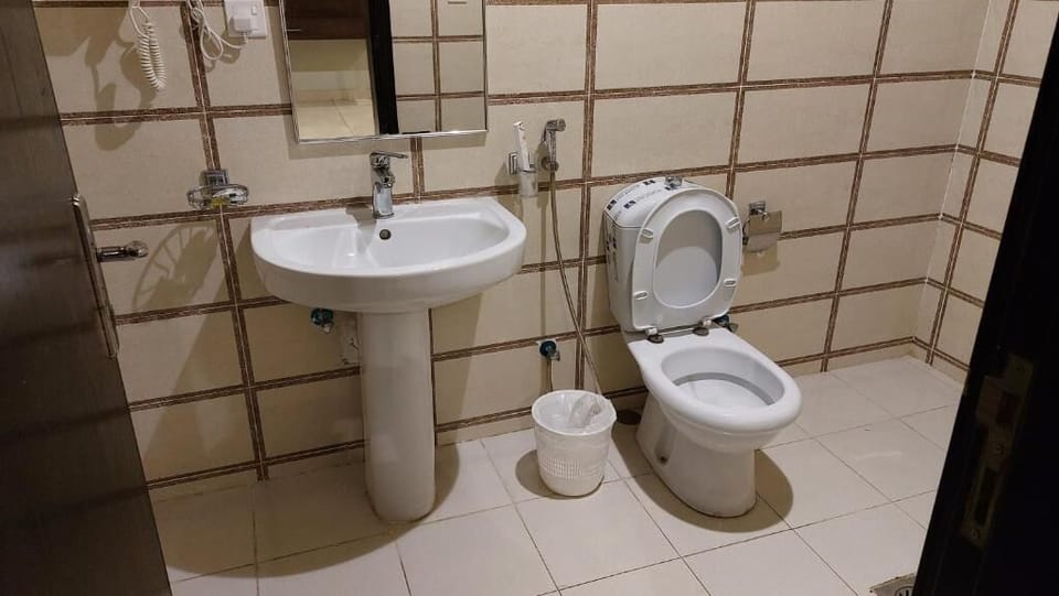 Shower, towels, soap, shampoo