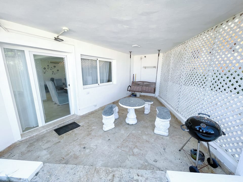 Deluxe Apartment, Beach View | Outdoor dining