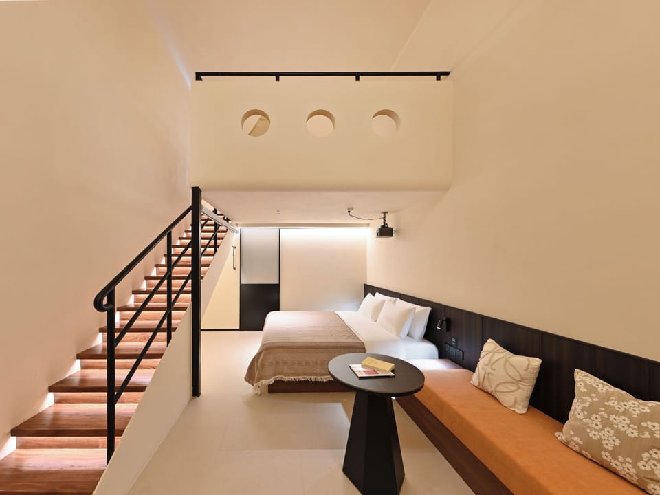 Superior Quadruple Room | Laptop workspace, blackout drapes, soundproofing, iron/ironing board