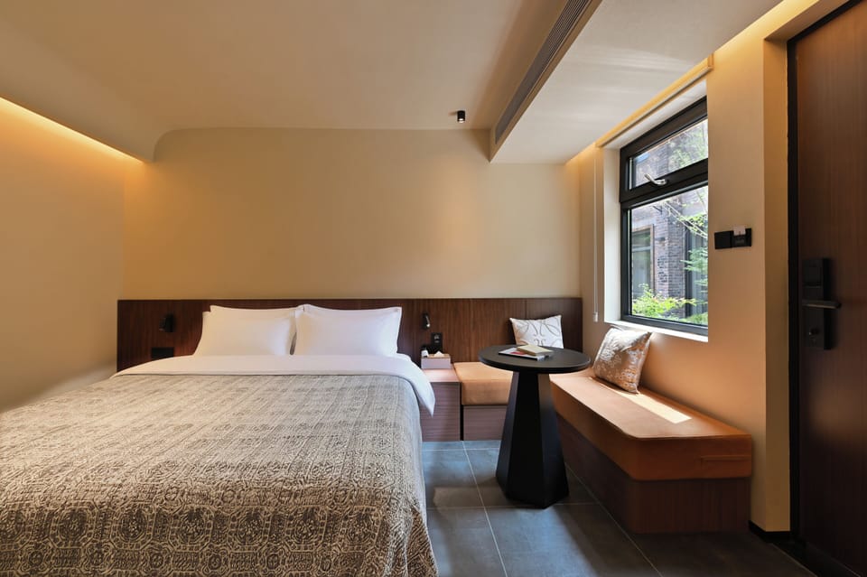 Deluxe Double Room, Garden View | Laptop workspace, blackout drapes, soundproofing, iron/ironing board