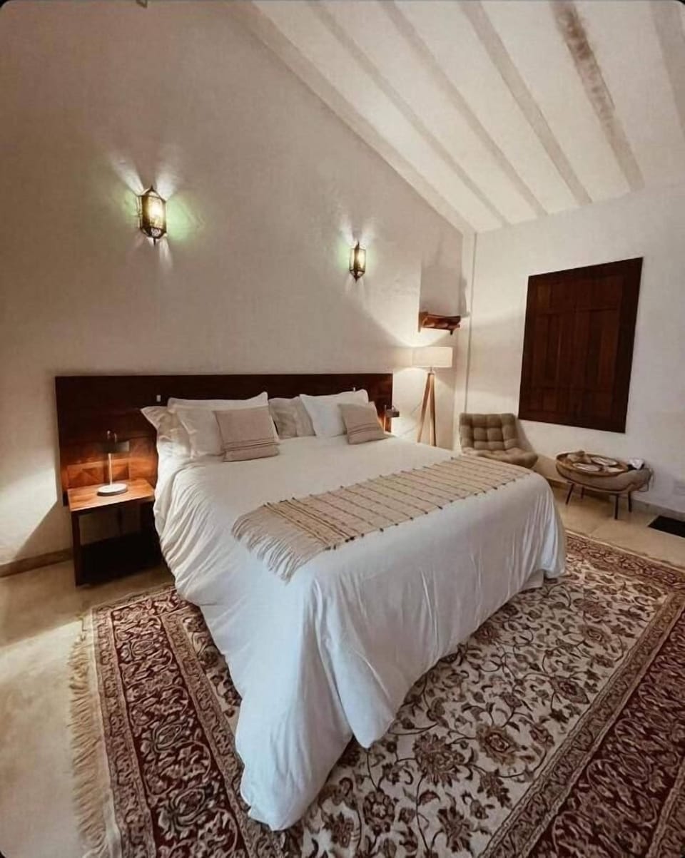 Luxury Double Room, Garden View | In-room safe, soundproofing, WiFi (free)