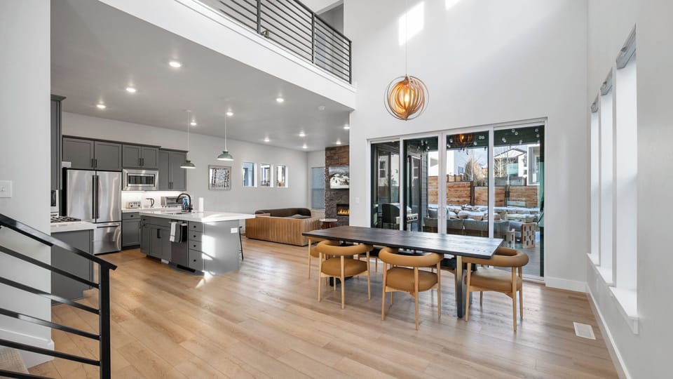 House (5 Bedrooms) | Interior