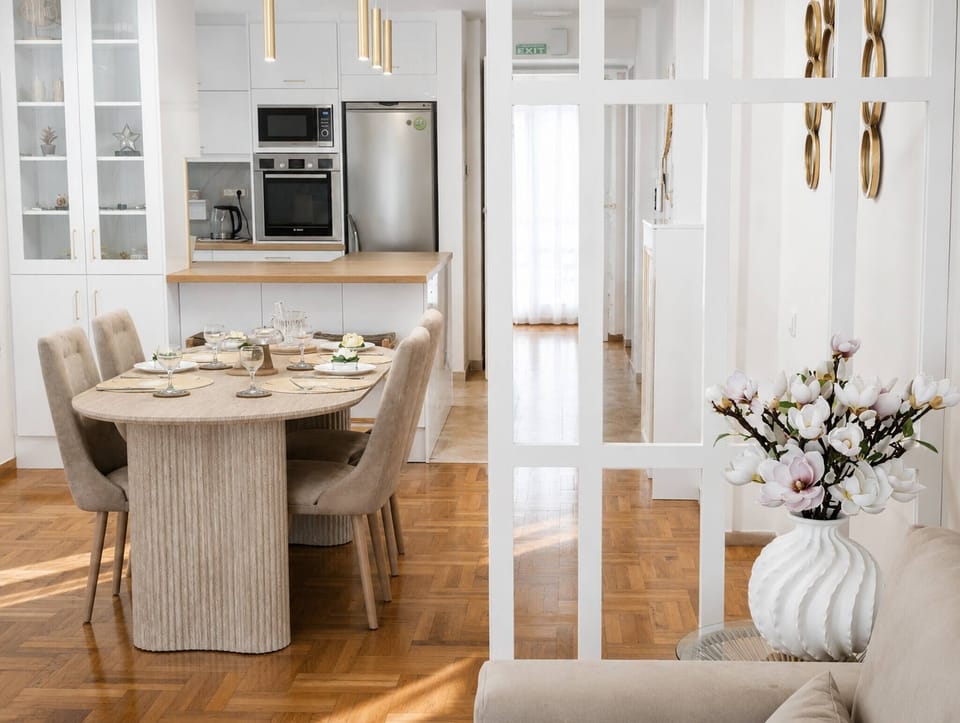 House, 2 Bedrooms | Dining room