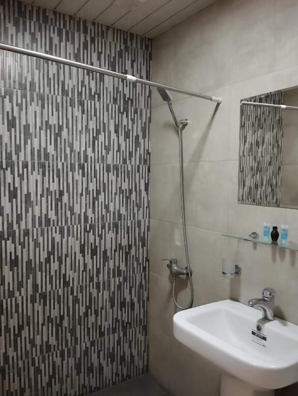 Double Room | Bathroom