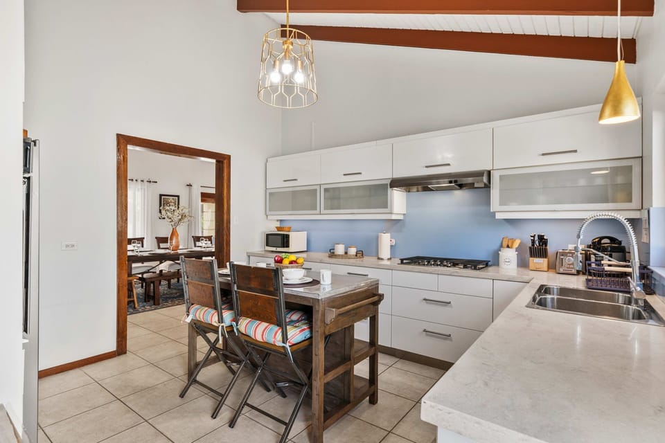 House (5 Bedrooms) | Property amenity