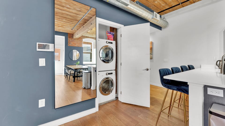 Apartment, 2 Bedrooms | Laundry