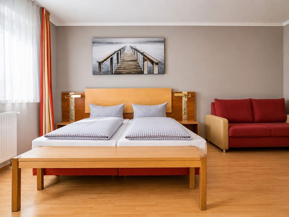 Basic Double or Twin Room | Desk, laptop workspace, WiFi (free)