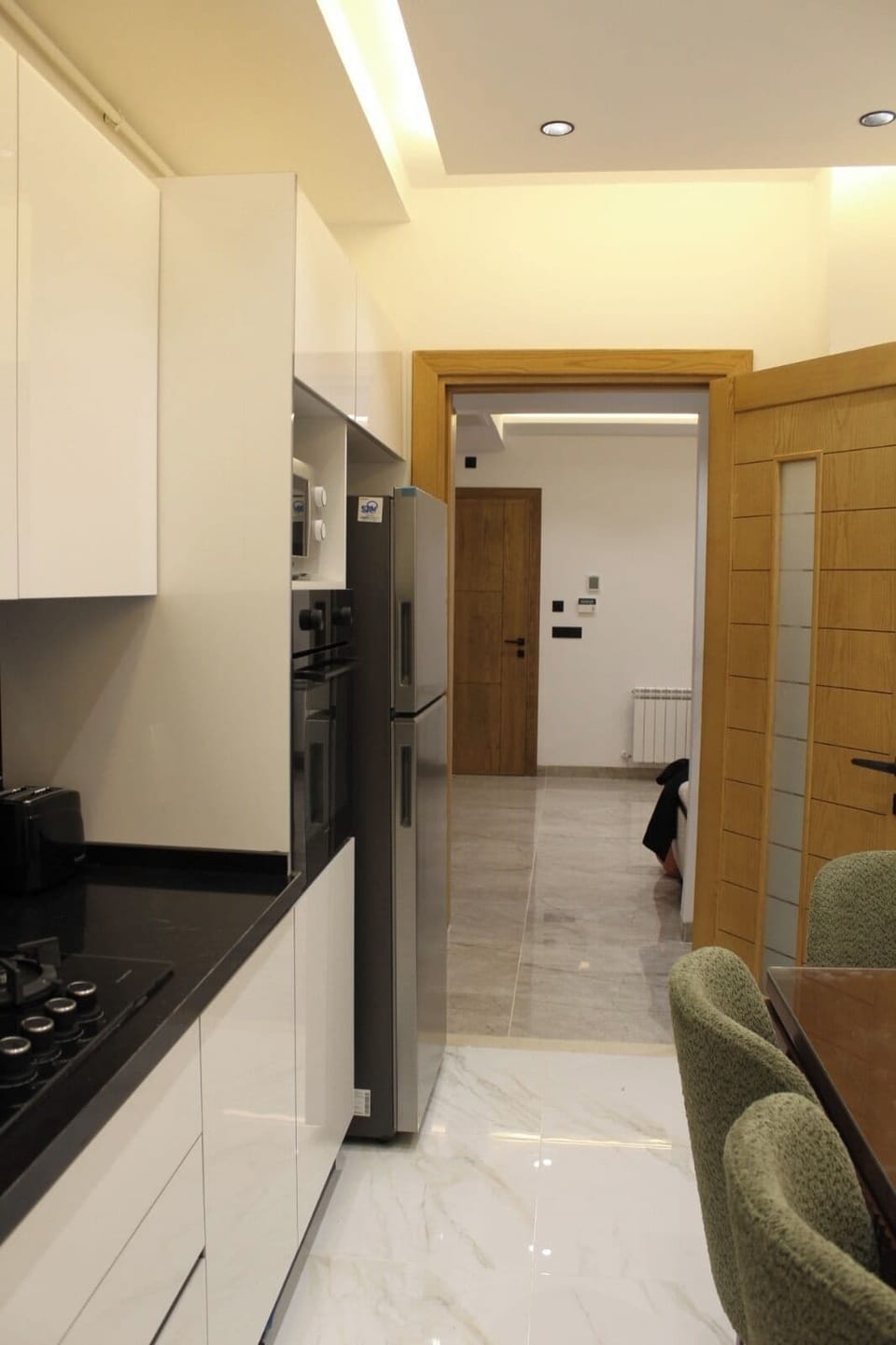 Fridge, microwave, oven, cookware/dishes/utensils