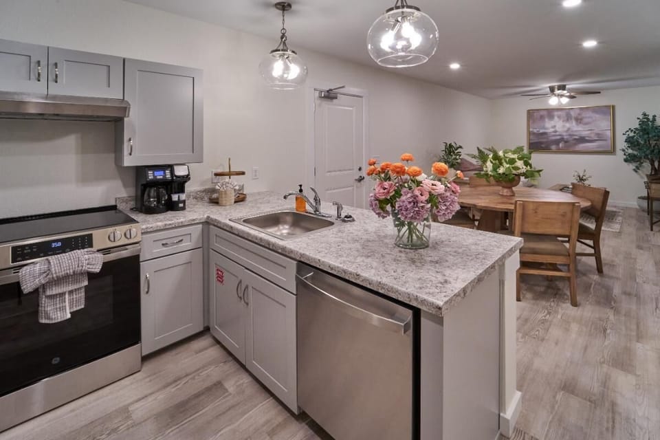 Condo, Multiple Beds (The Ruby 114) | Private kitchen