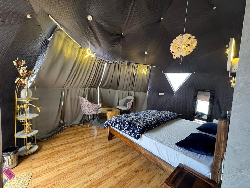 Luxury Room | Premium bedding, down comforters, memory foam beds, desk