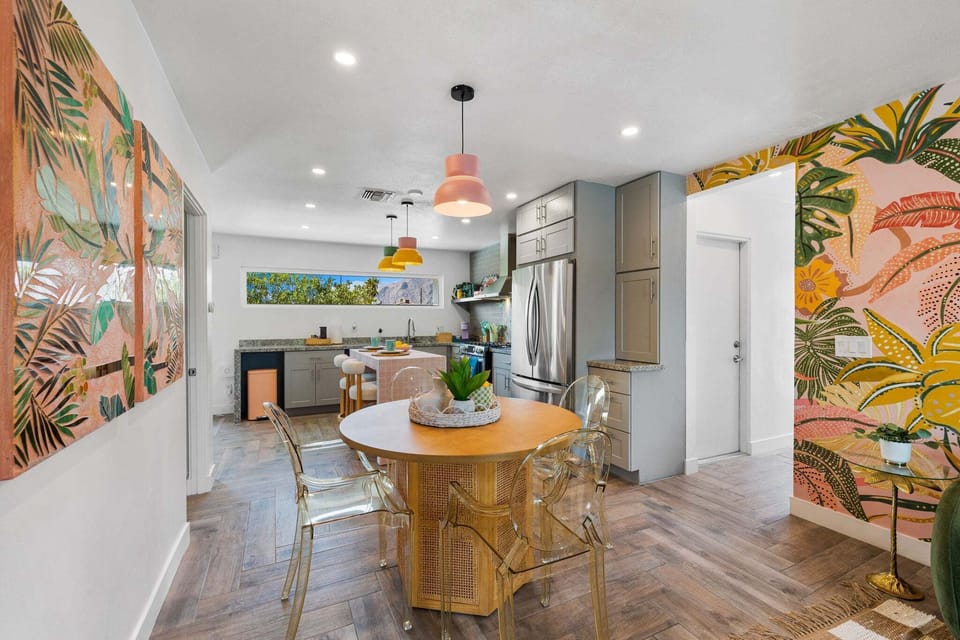 House, Multiple Beds, Pool Access, Pool View (Palm Vista) | Dining