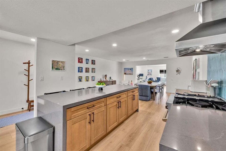 House, Multiple Beds, Pool Access, Pool View (Sunview 2 - Desert Daydream) | Interior