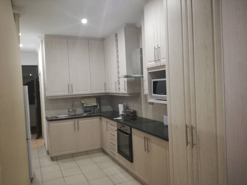 Apartment, 2 Bedrooms | Interior