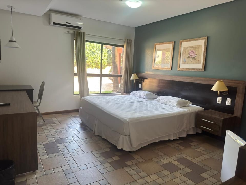 Deluxe Room | WiFi (free), bed sheets
