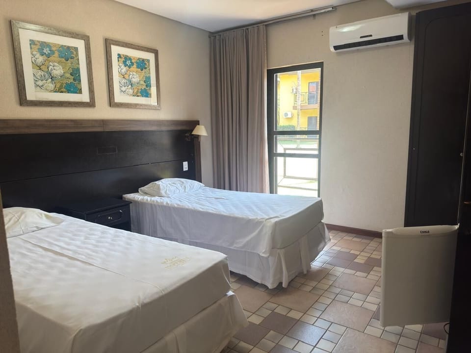 Deluxe Room | WiFi (free), bed sheets