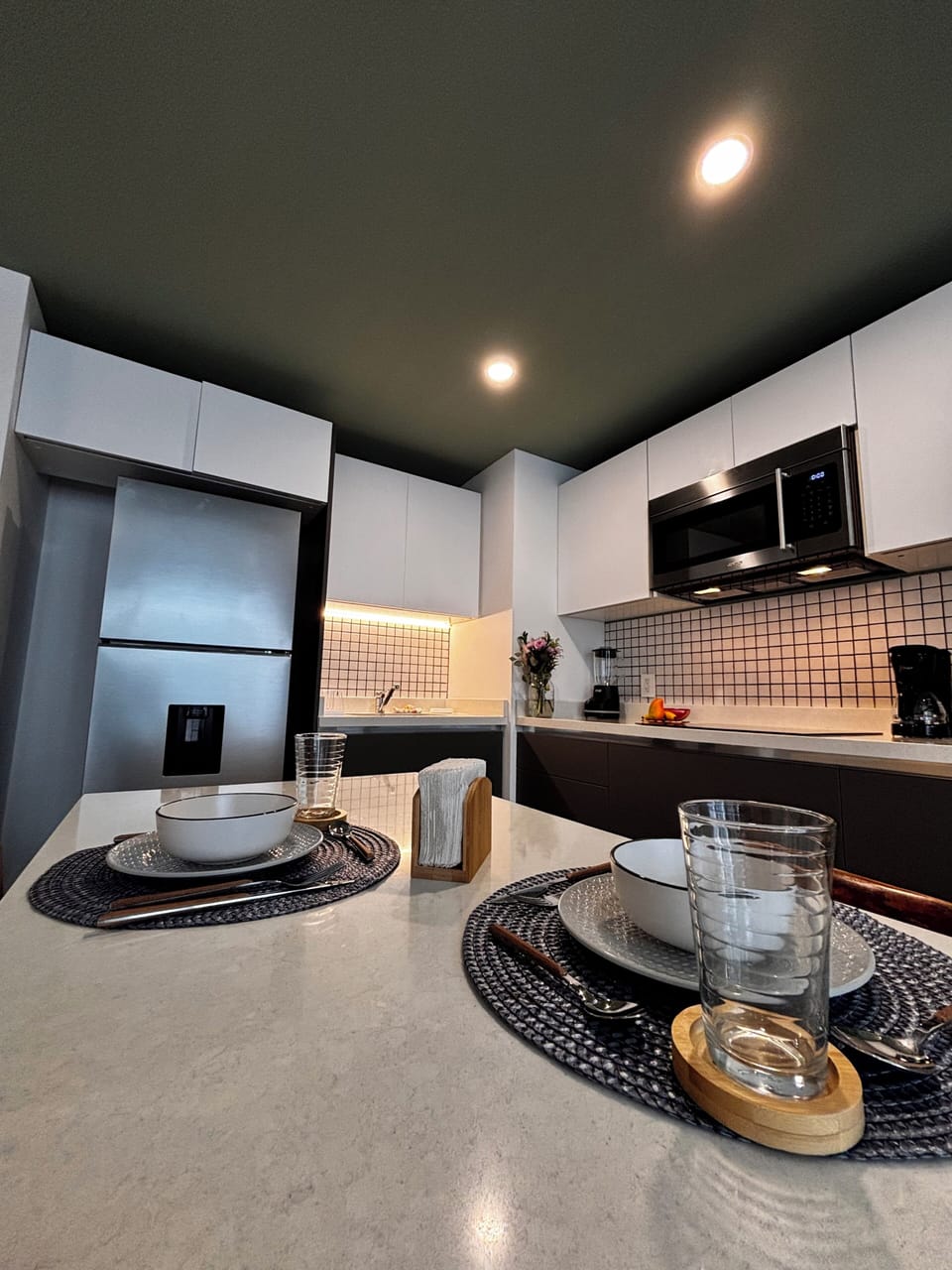 Deluxe Studio, Balcony, Pool View | Private kitchen