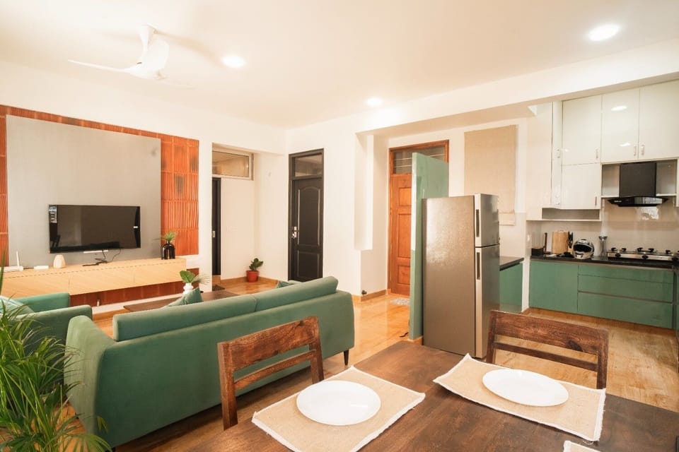 Apartment, 2 Bedrooms, Balcony | Interior