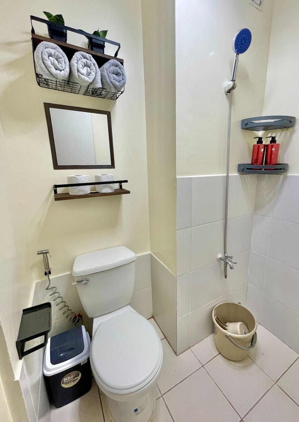 Comfort Studio, Air conditioning, City View | Bathroom | Shower, towels, soap, shampoo