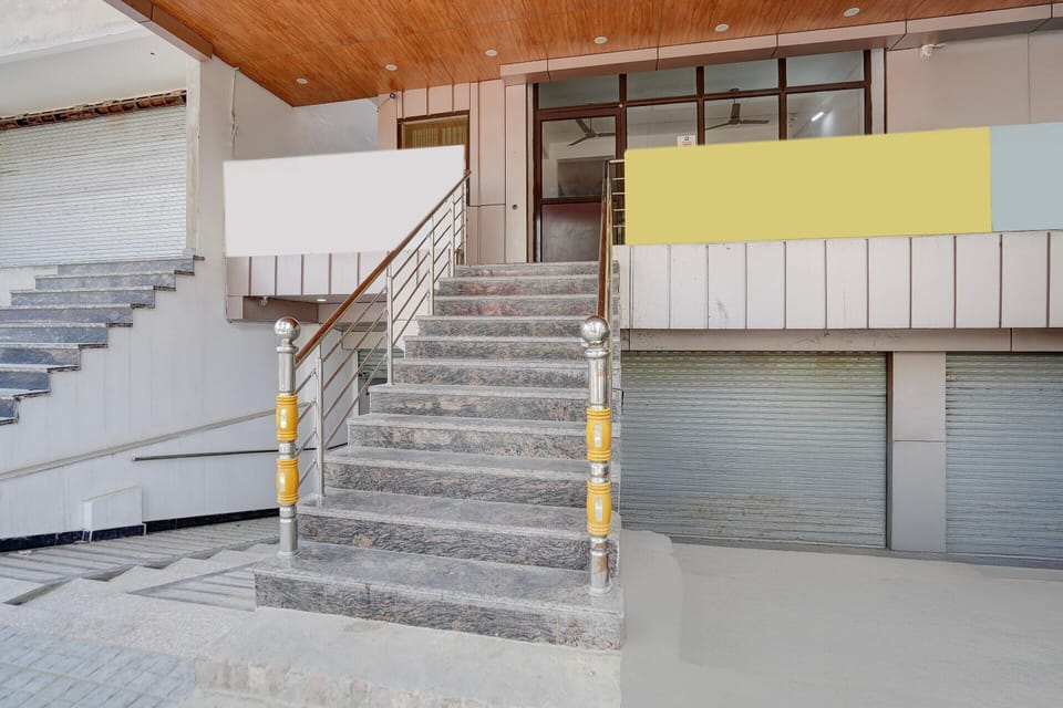 House | Reception