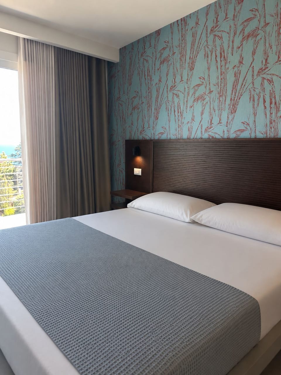 In-room safe, desk, blackout drapes, soundproofing