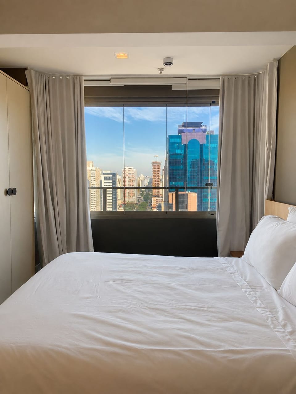 Deluxe Studio, 1 Queen Bed, Pool View | Desk, laptop workspace, WiFi (free)