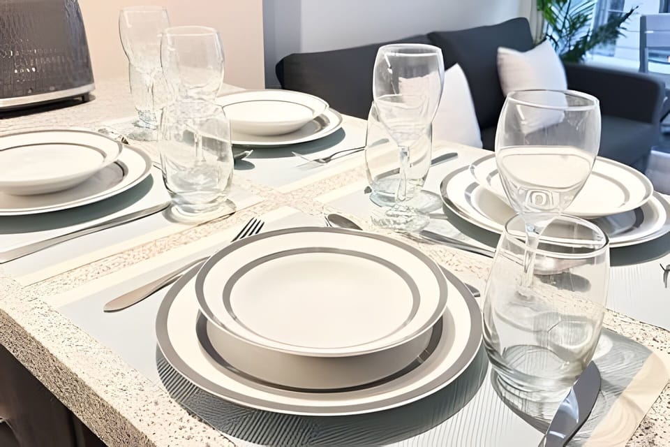 Apartment | Dining