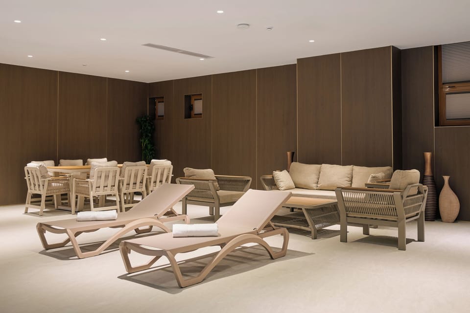 Sauna, steam room, hot stone massages, deep-tissue massages