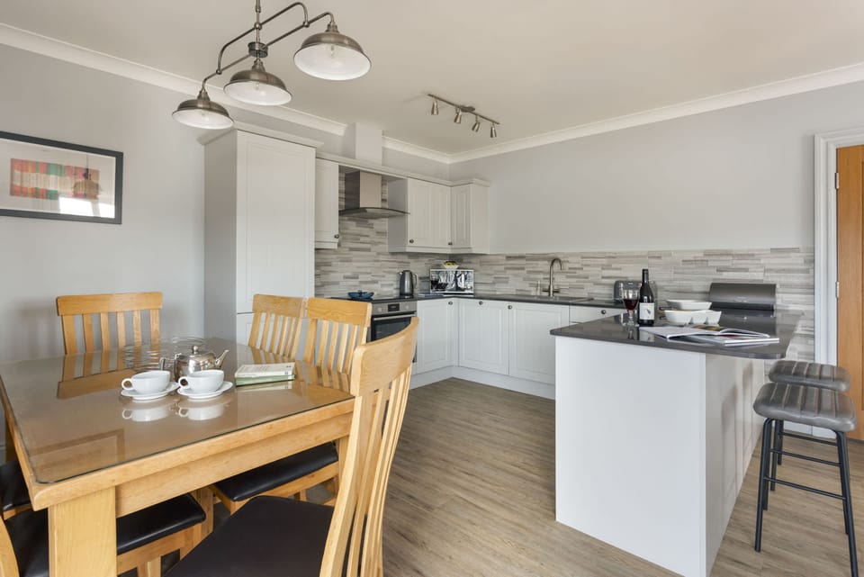 House | 3 bedrooms, high-speed internet