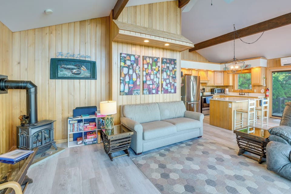House (2 Bedrooms) | Interior