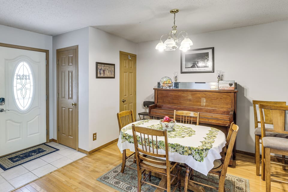 House (3 Bedrooms) | Interior