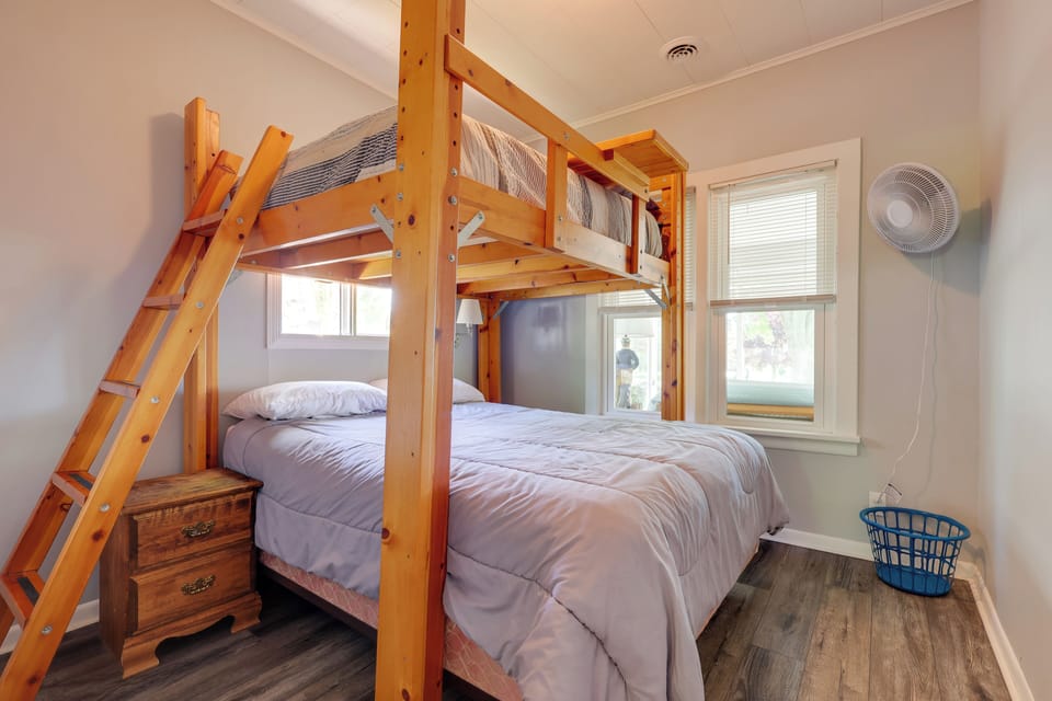 House (2 Bedrooms) | Interior