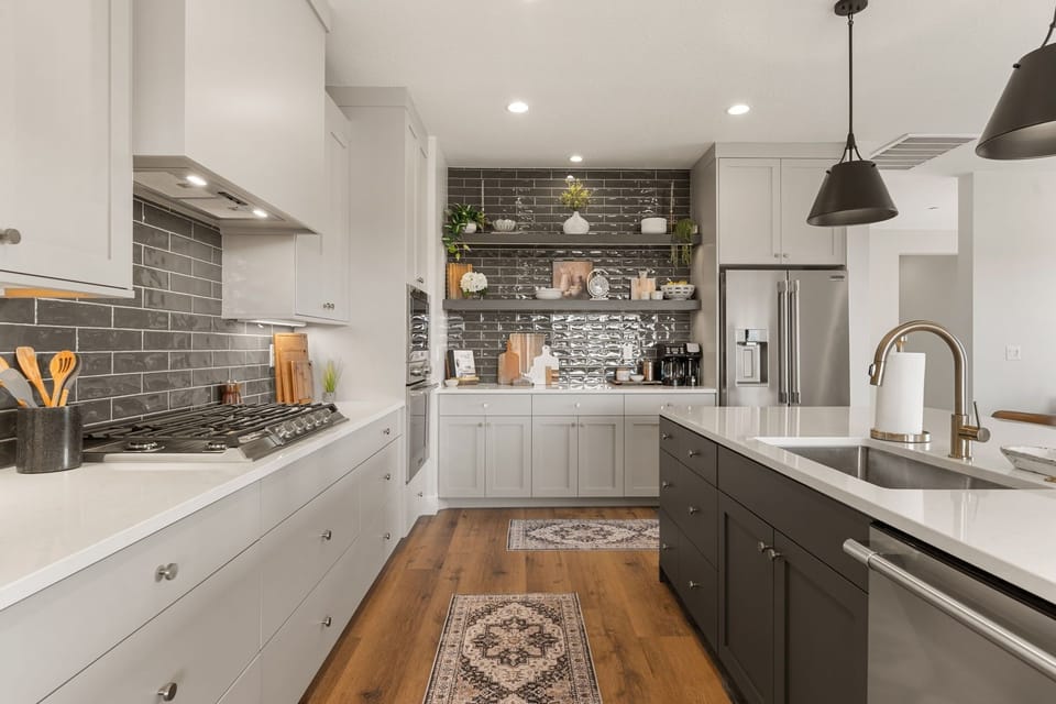 Townhome, 5 Bedrooms | Private kitchen | Fridge, oven, coffee/tea maker, toaster