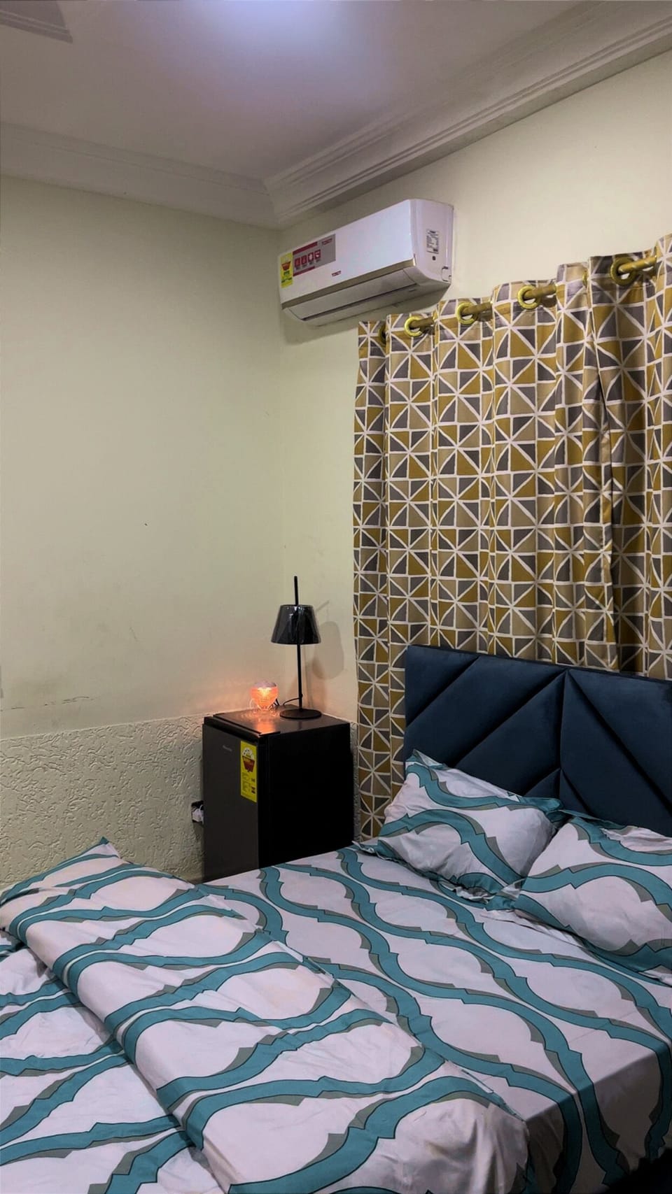 Classic Single Room | Laptop workspace, WiFi (free)