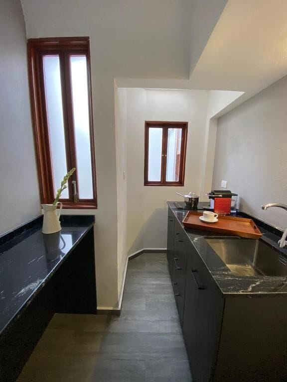 Comfort Studio, Courtyard View | Private kitchen