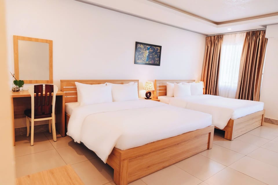 Deluxe Double Room, City View | In-room safe, soundproofing, WiFi (free)