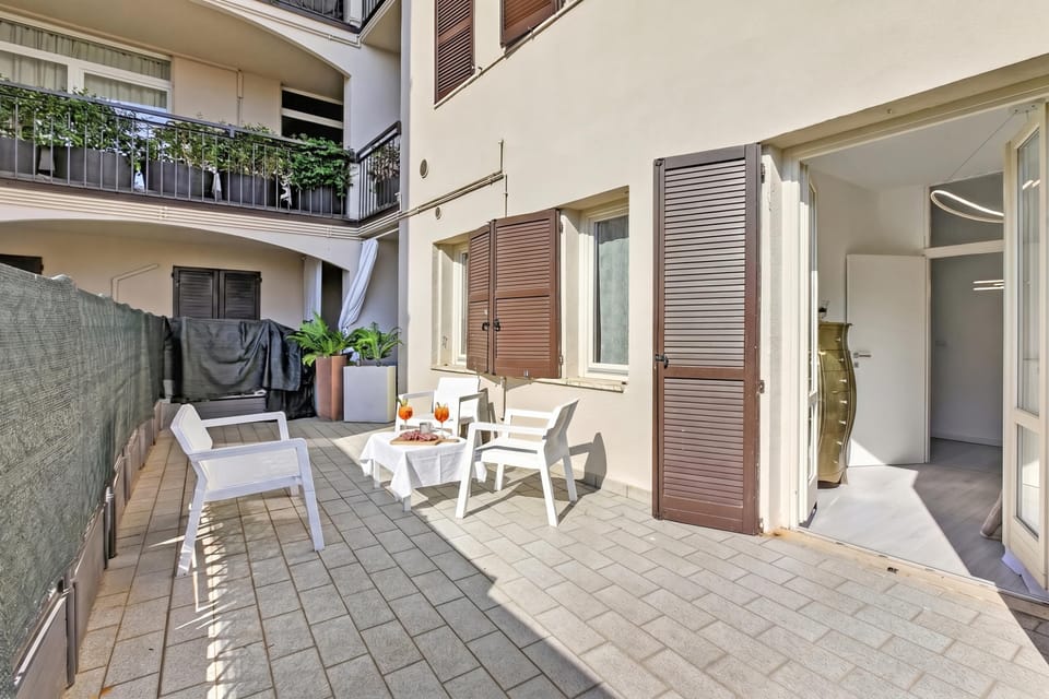 Standard Apartment, 3 Bedrooms, Balcony (Bono Deluxe: 3BR Home in Desenzano) | Terrace/patio