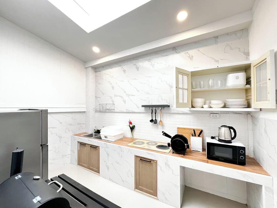House, 2 Bedrooms | Private kitchen