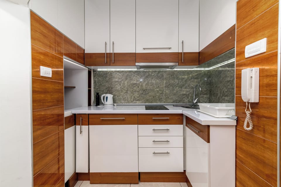 Basic Apartment | Private kitchen