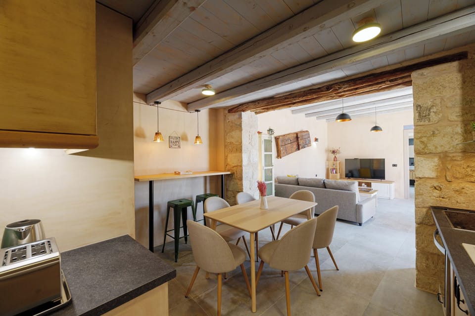 Family Villa, Patio, Mountain View | Dining