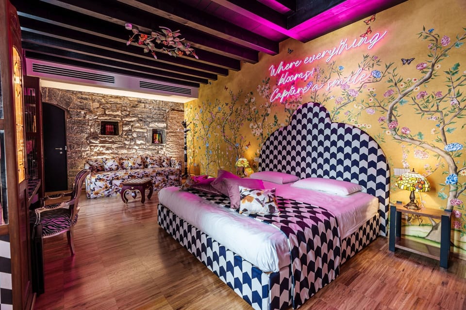 Luxury Suite | Free WiFi