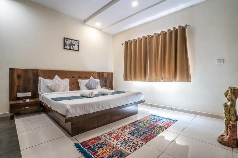 Deluxe Double Room, City View | WiFi (free)