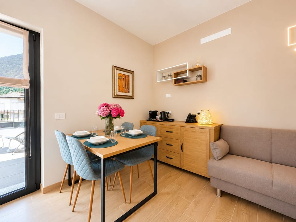 Deluxe Suite, Mountain View | Dining