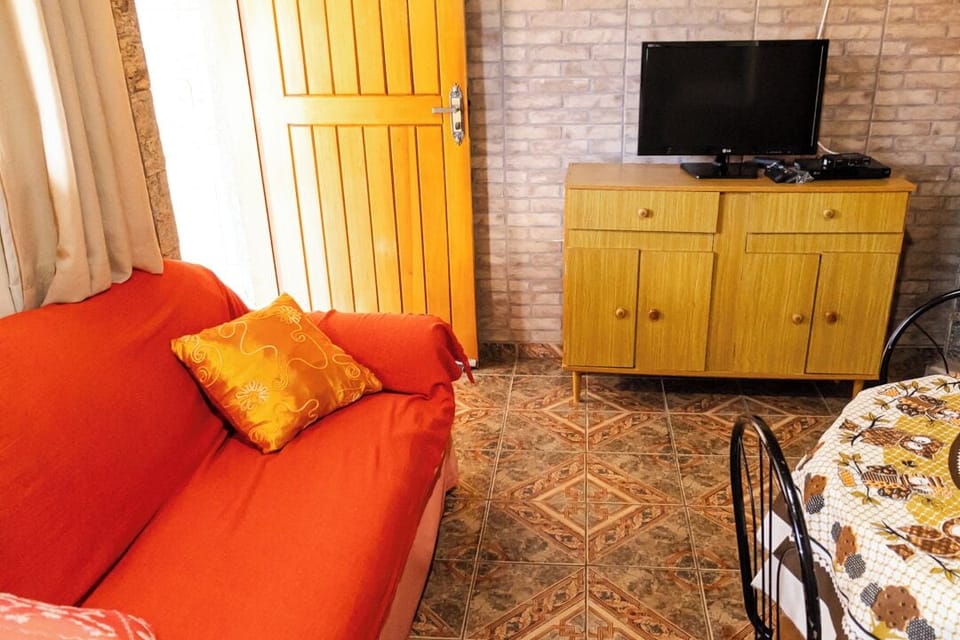 Family Room, Courtyard View | Living area