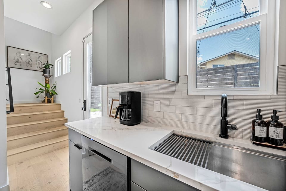 House | 3 bedrooms, high-speed internet